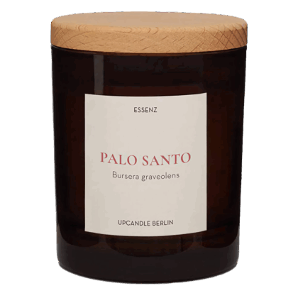 Freisteller der handgemachten UpCandle Aromakerze Palo Santo mit Holzdeckel, braunes Glas, reiner Palo Santo Duft, nachhaltig produziert in Berlin