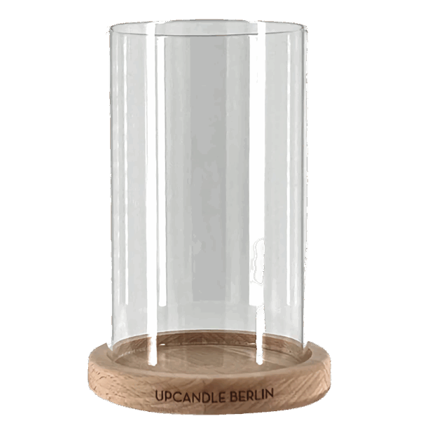 Freisteller des UpCandle Windlichts mit Glaszylinder und Holzuntersetzer, passend für alle UpCandle Kerzen im Originalglas