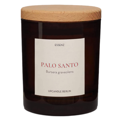 Freisteller der handgemachten UpCandle Aromakerze Palo Santo mit Holzdeckel, braunes Glas, reiner Palo Santo Duft, nachhaltig produziert in Berlin