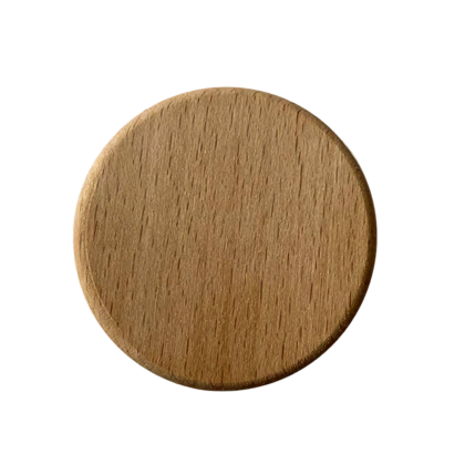 Freisteller des UpCandle Holzdeckels aus Buchenholz – passend für UpCandle Aromakerzen, schützend und dekorativ